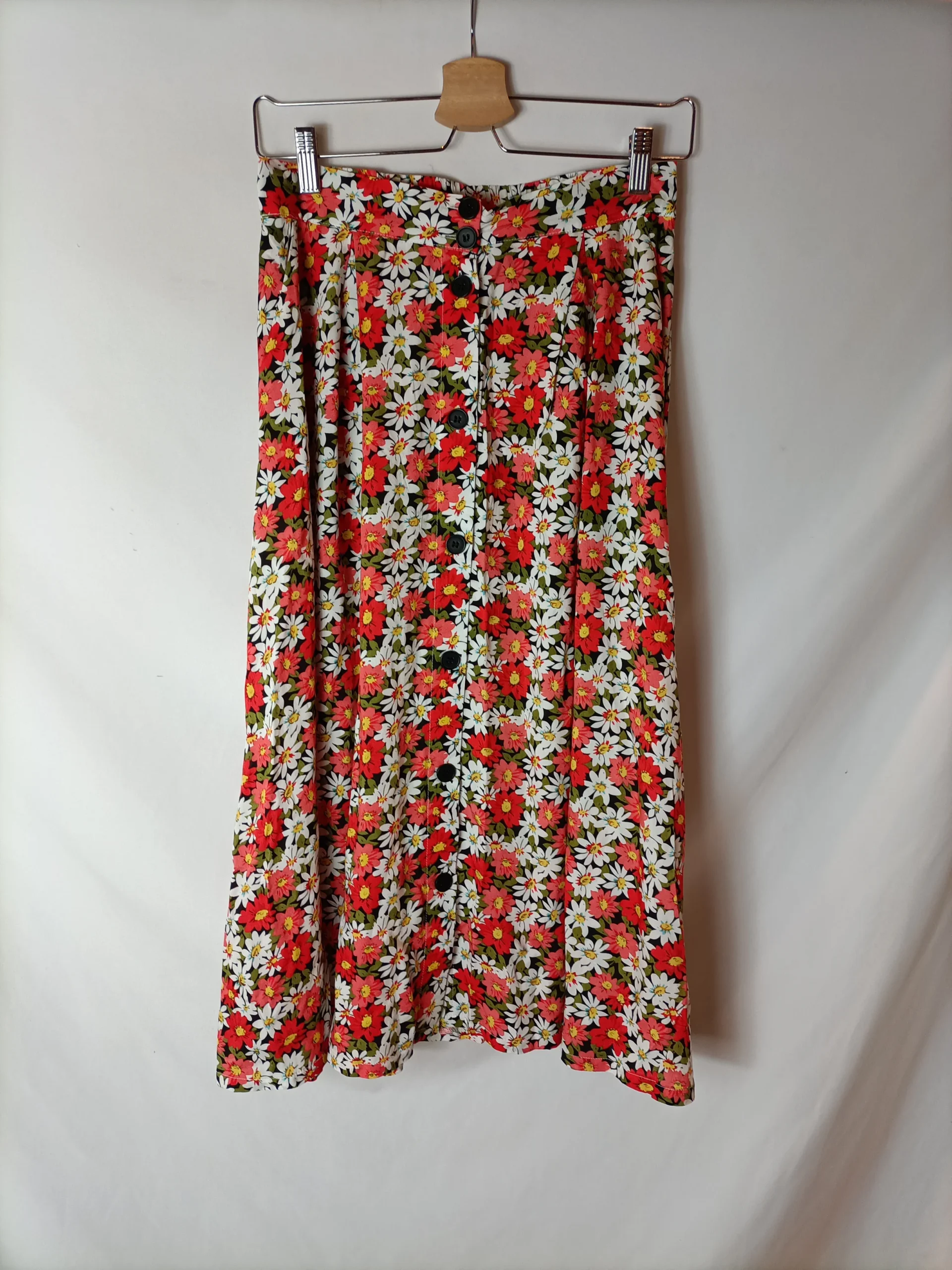 24 COLOURS. Total look top y falda flores. T S