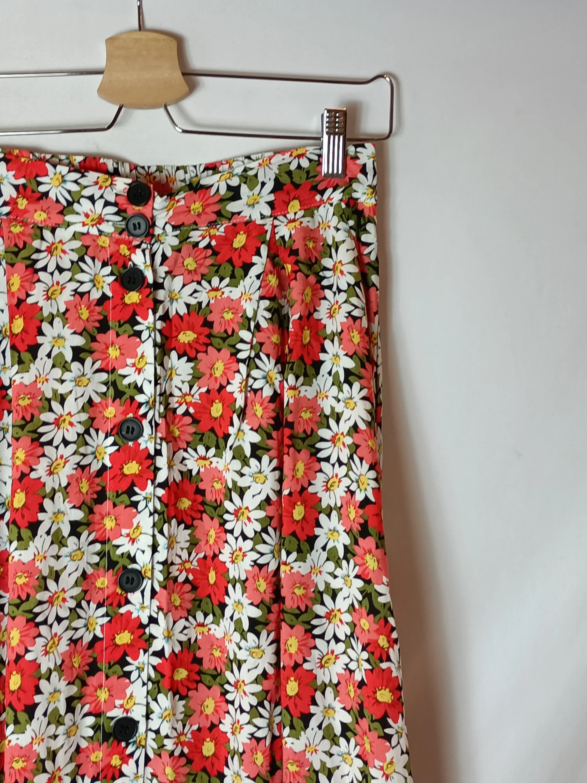 24 COLOURS. Total look top y falda flores. T S - Imagen 3