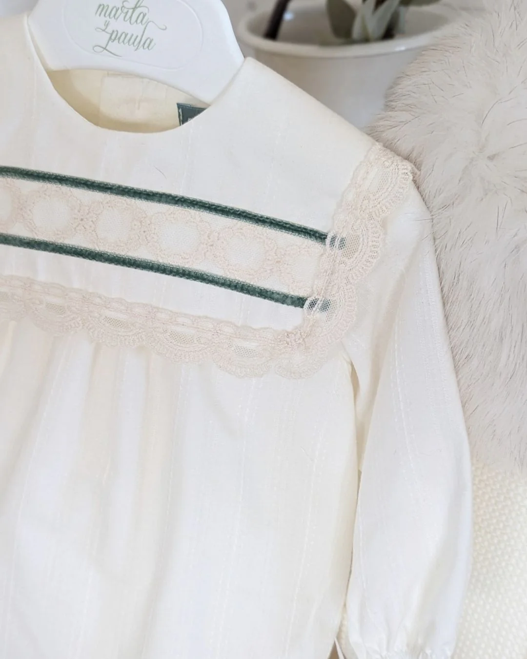 Bombacho Con Capota Audrey Verde Empolvado 2902MINV-25 - Marta y Paula - Imagen 5