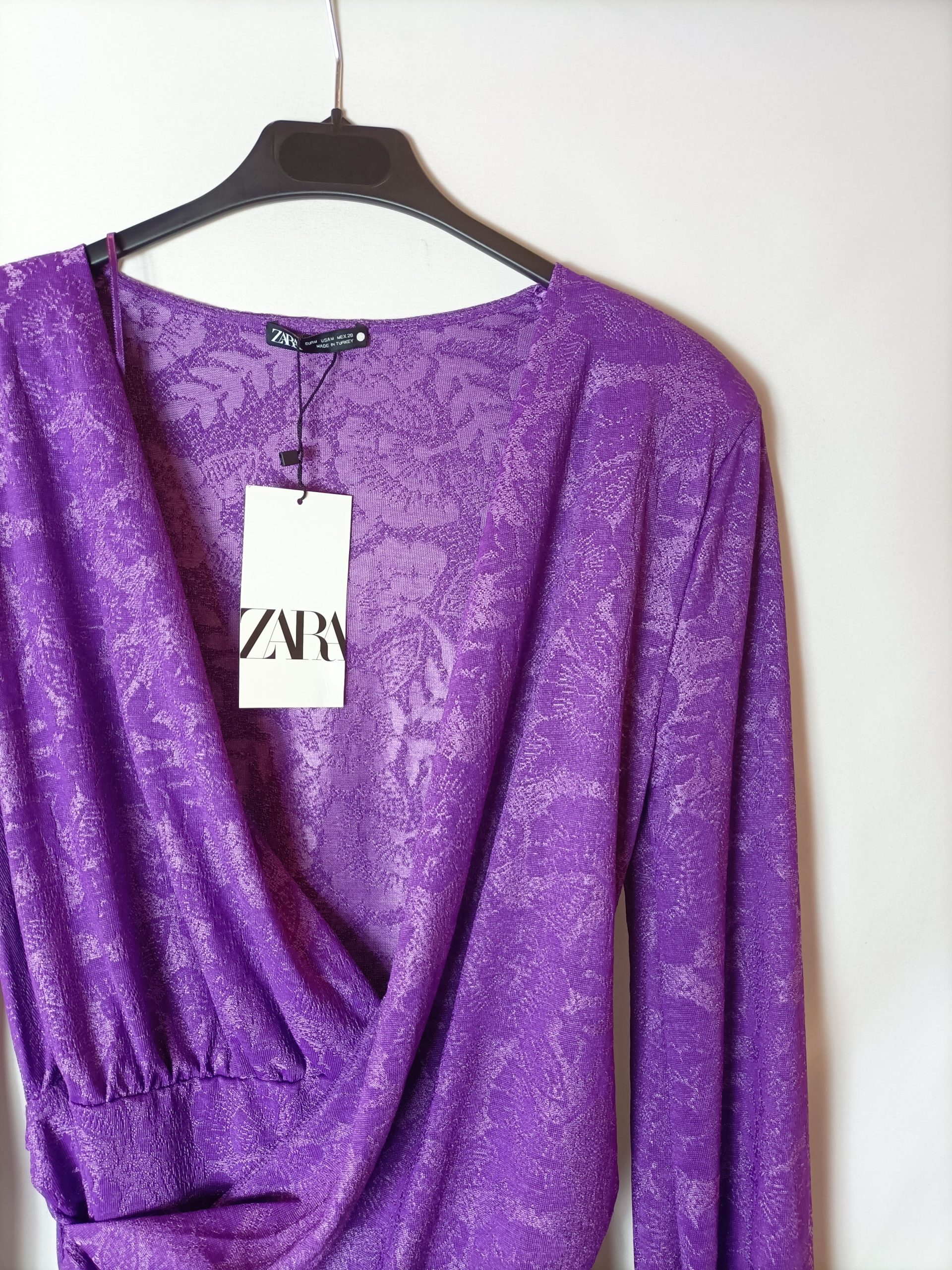ZARA. Vestido morado flores T.m - Imagen 2