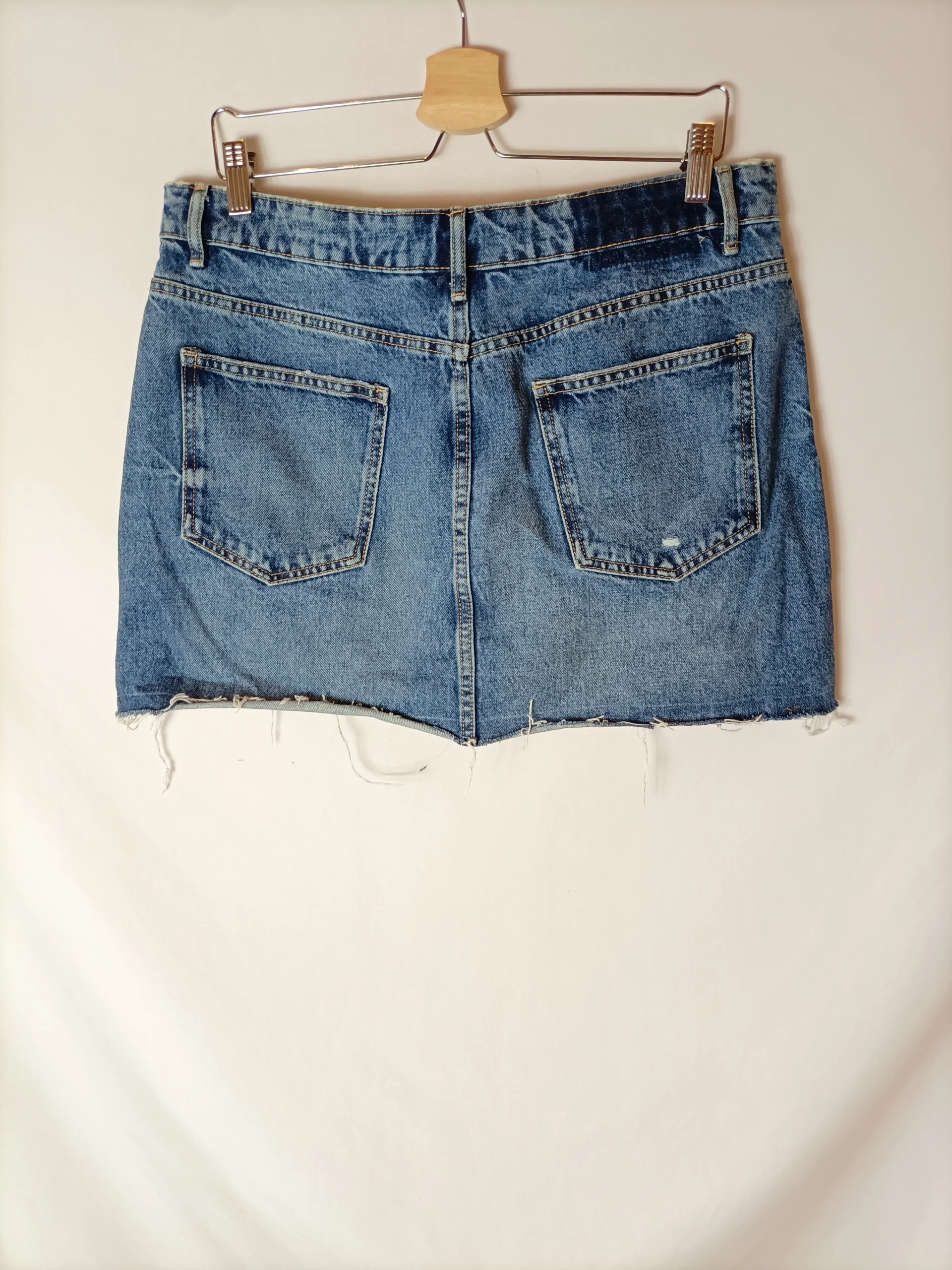 ZARA. Falda vaquera corta T.xl - Imagen 3