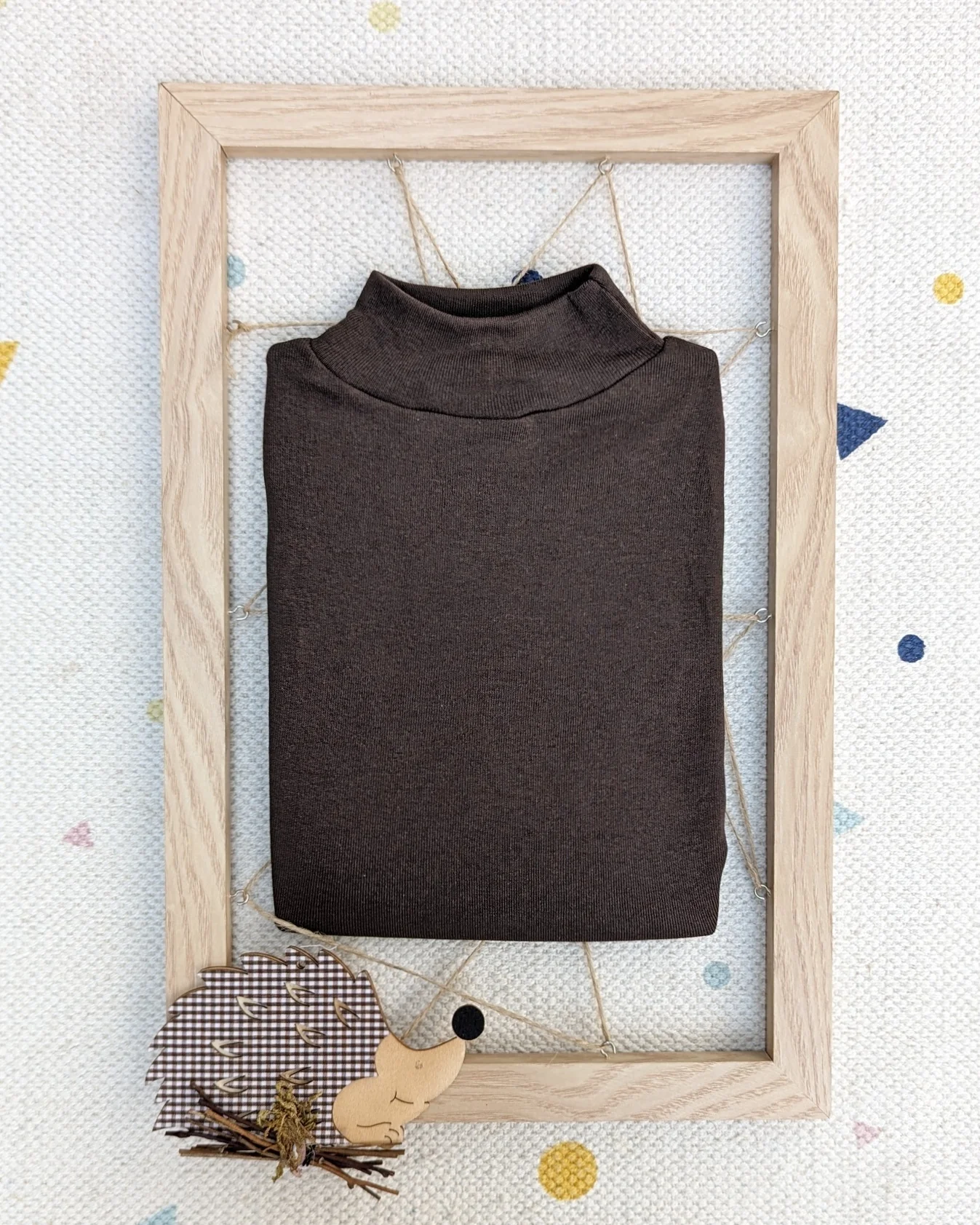 Camiseta semicisne pelito Marrón Chocolate - Imagen 3